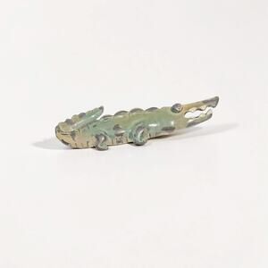 Vintage 60's 70's Enamel Distressed Alligator 2" Brooch Pin